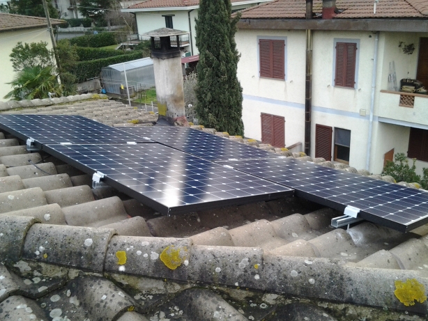 Impianto Fotovoltaico SunPower a Pian di Sco Arezzo Toscana 2